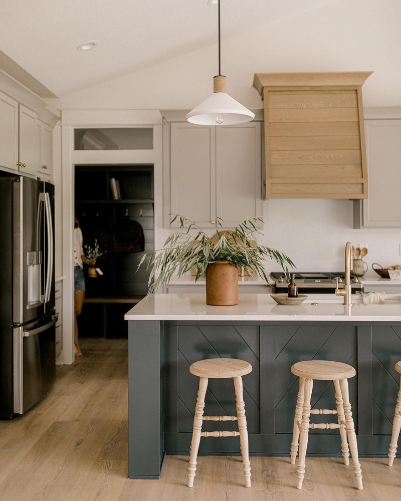 为餐厅提供氛围的照明工具 为餐厅提供氛围的照明工具