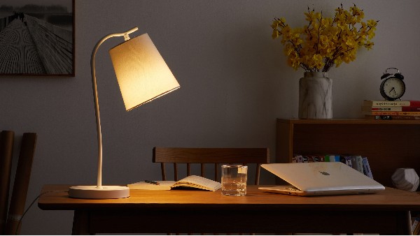 品质床头灯，打造温馨睡眠空间首选