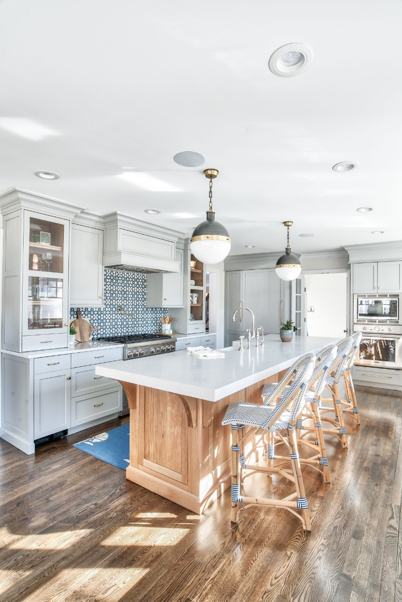 为厨房提供清晰照明 为厨房提供清晰照明