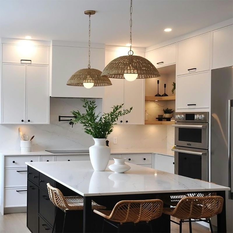 照亮餐厅的吊灯 照亮餐厅的吊灯