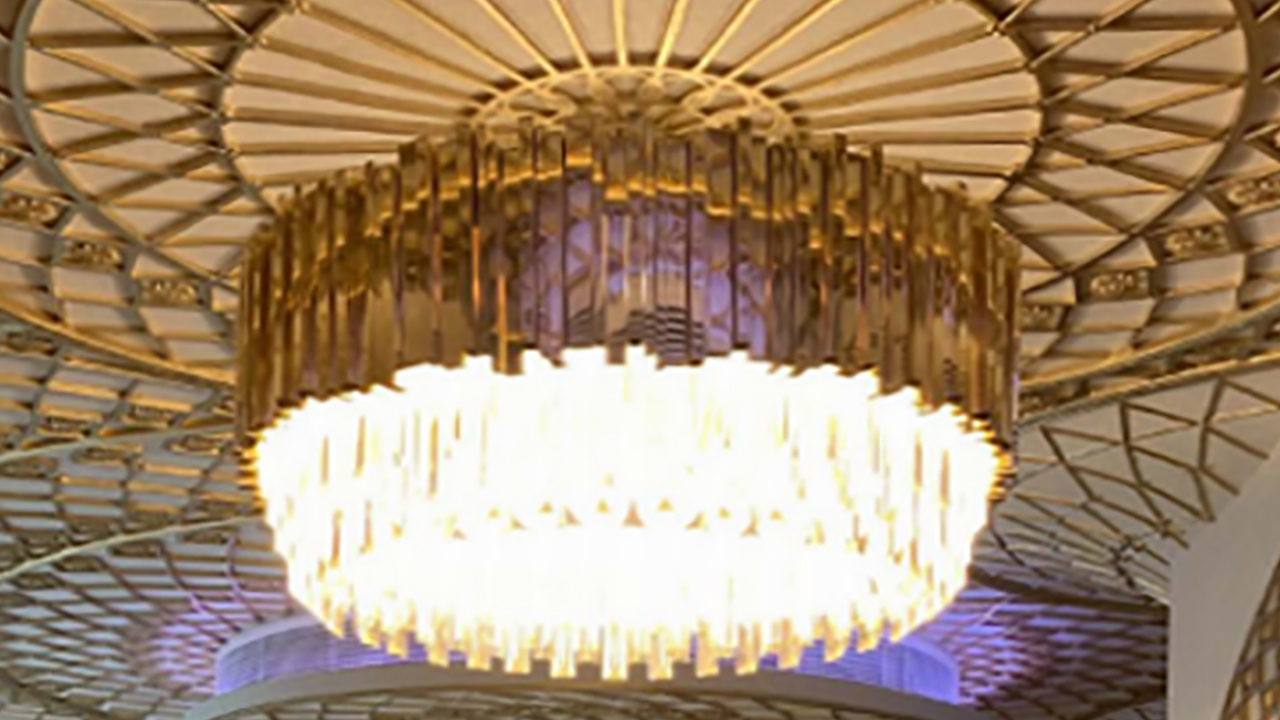 别墅客厅豪华吊灯-华丽精致的装饰品