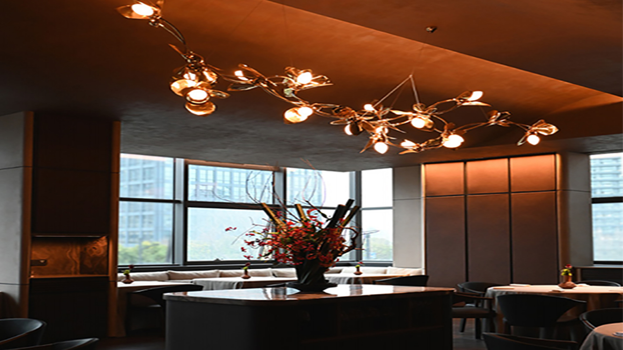 如何选择酒店灯具定制厂家？